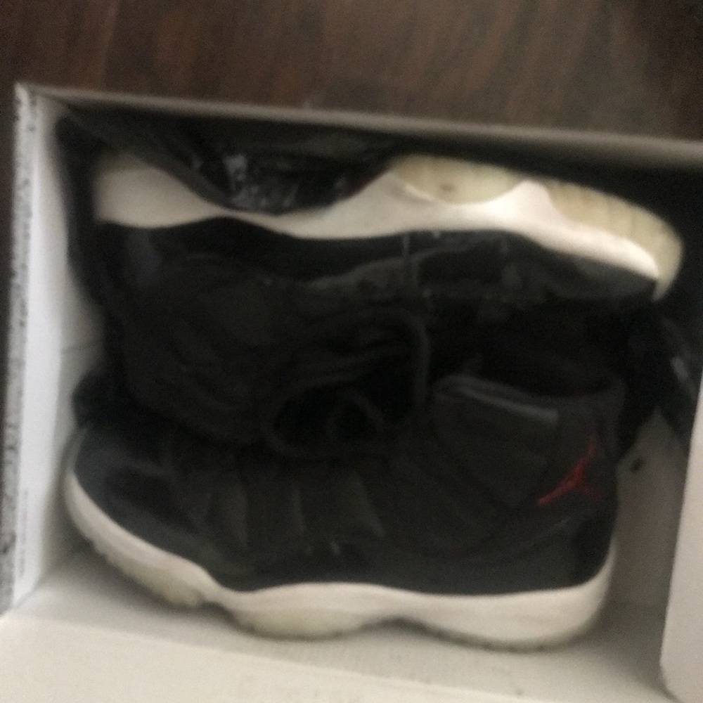 Jordans 72-10